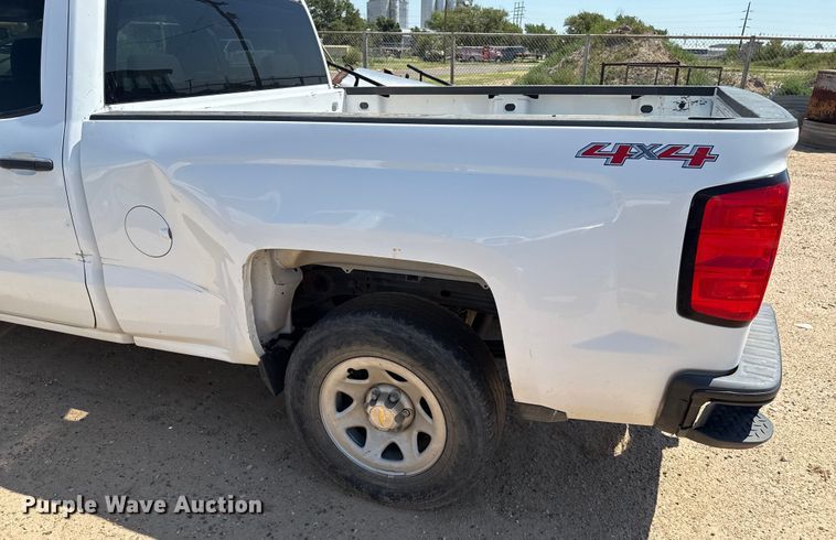 image for item DZ8908 2015 Chevrolet Silverado 1500 Double Cab pickup truck