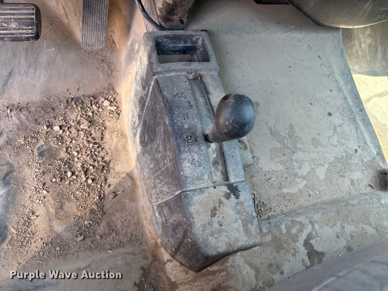 image for item DZ8908 2015 Chevrolet Silverado 1500 Double Cab pickup truck