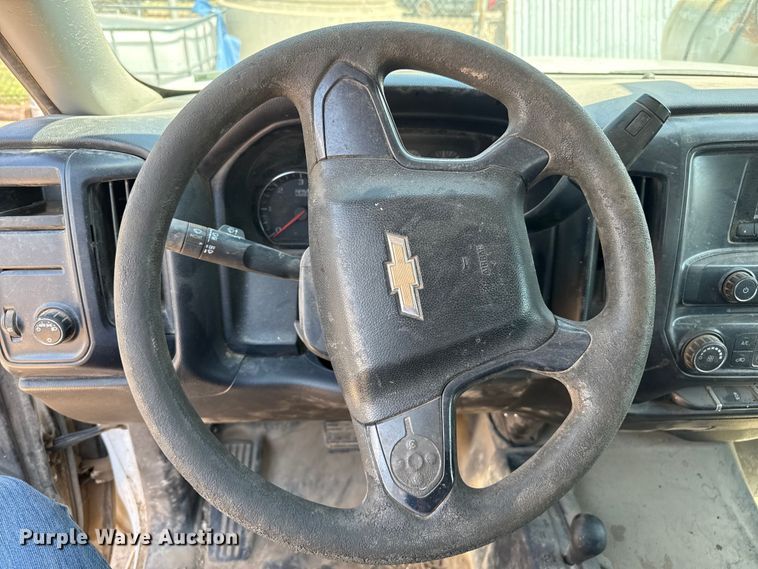 image for item DZ8908 2015 Chevrolet Silverado 1500 Double Cab pickup truck