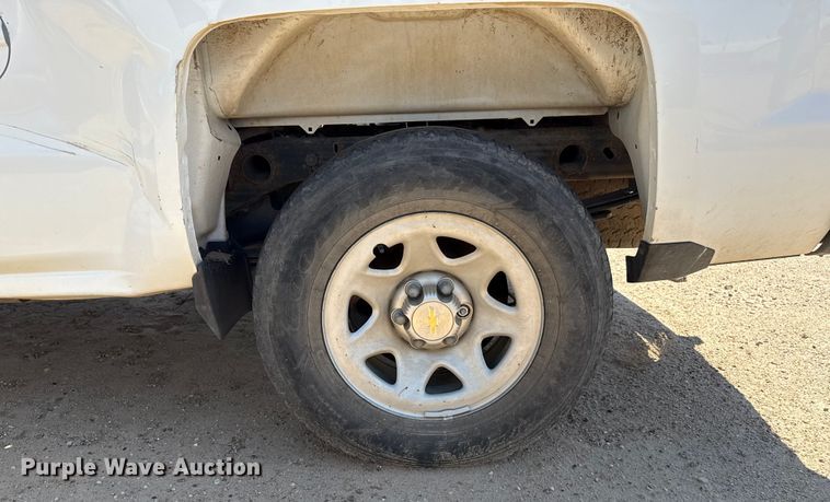 image for item DZ8908 2015 Chevrolet Silverado 1500 Double Cab pickup truck