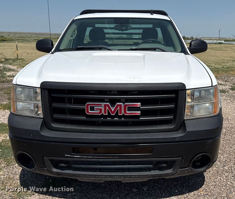 image for item DZ8911 2008 GMC Sierra 1500 flatbed pickup truck
