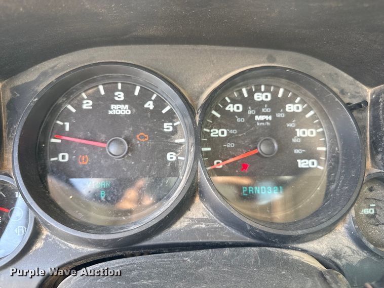 image for item DZ8911 2008 GMC Sierra 1500 flatbed pickup truck