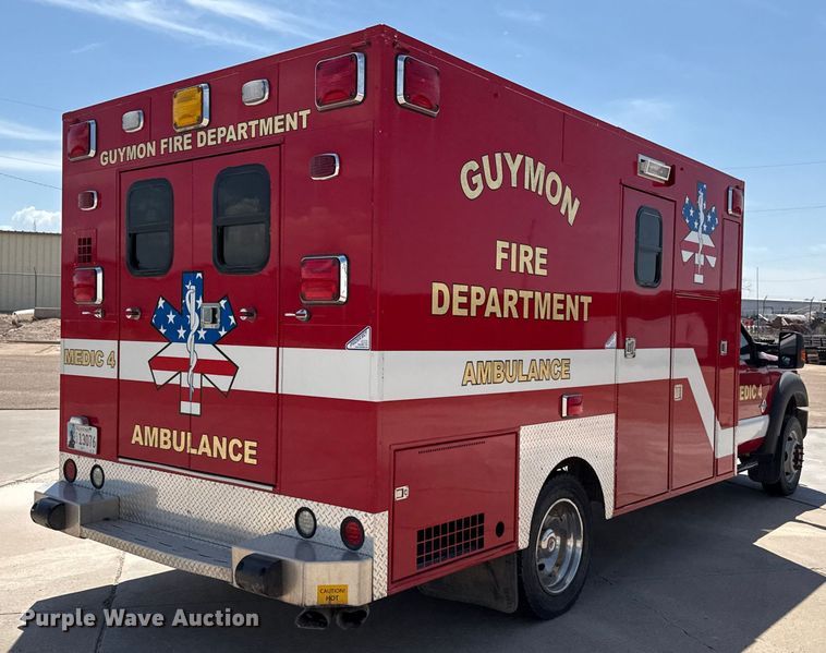 image for item DZ8917 2011 Ford F450 Super Duty ambulance