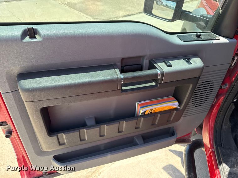 image for item DZ8917 2011 Ford F450 Super Duty ambulance