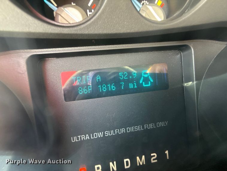 image for item DZ8917 2011 Ford F450 Super Duty ambulance