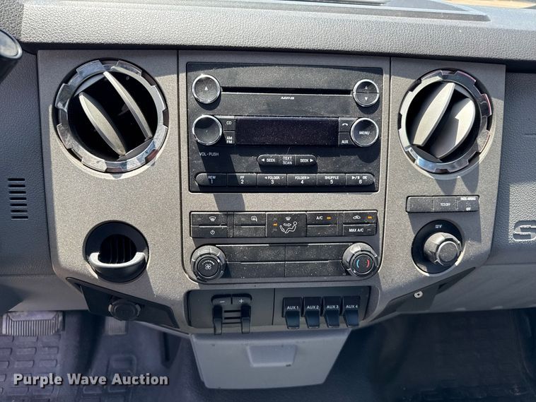 image for item DZ8917 2011 Ford F450 Super Duty ambulance