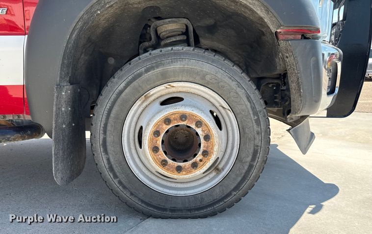 image for item DZ8917 2011 Ford F450 Super Duty ambulance