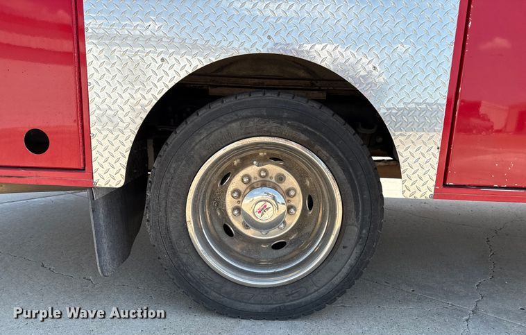 image for item DZ8917 2011 Ford F450 Super Duty ambulance