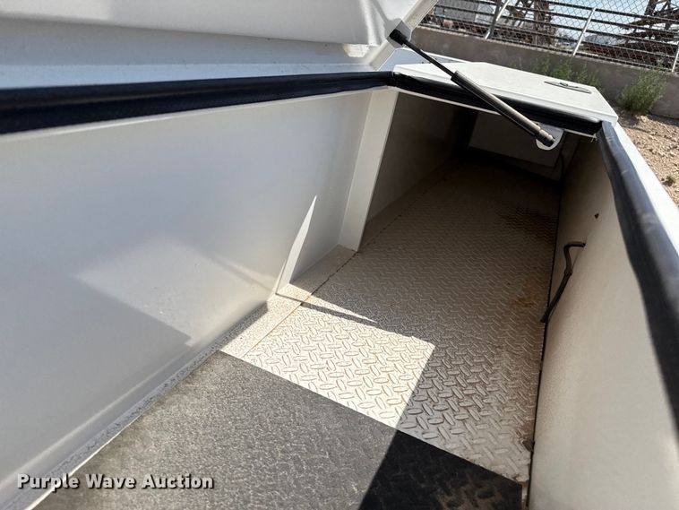 image for item DZ8920 2003 Freightliner FL70 flatbed truck