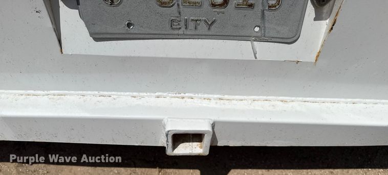 image for item DZ8920 2003 Freightliner FL70 flatbed truck