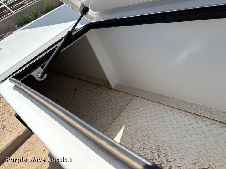 image for item DZ8920 2003 Freightliner FL70 flatbed truck