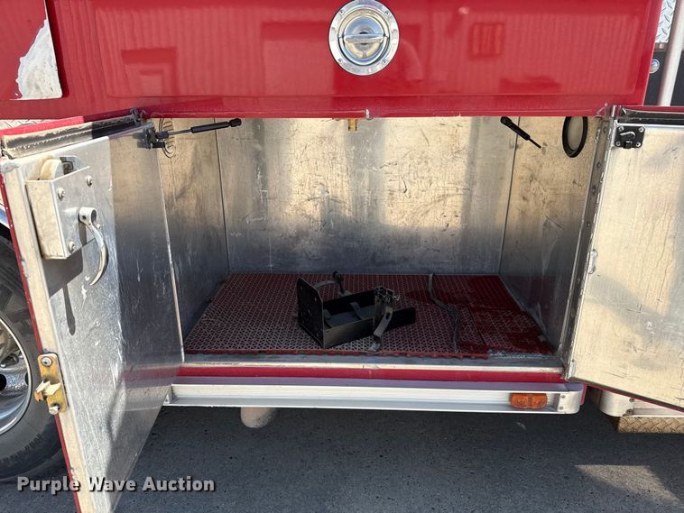 image for item DZ8922 2001 Freightliner FL80 pumper fire truck