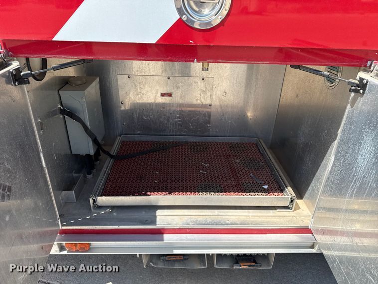 image for item DZ8922 2001 Freightliner FL80 pumper fire truck