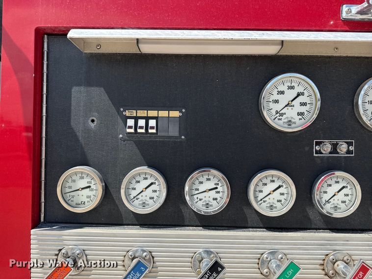 image for item DZ8922 2001 Freightliner FL80 pumper fire truck