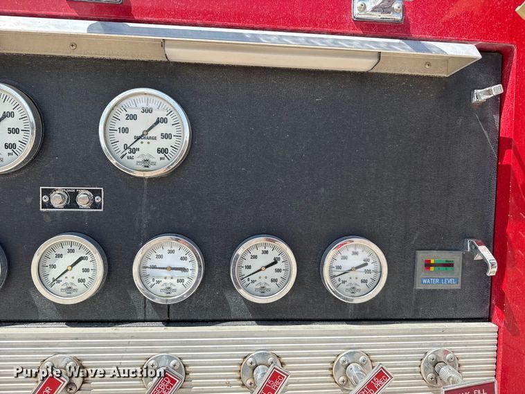 image for item DZ8922 2001 Freightliner FL80 pumper fire truck