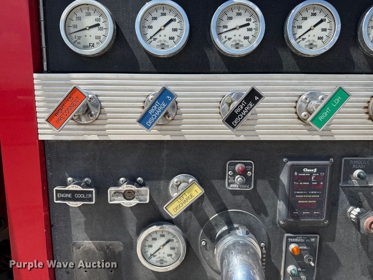 image for item DZ8922 2001 Freightliner FL80 pumper fire truck