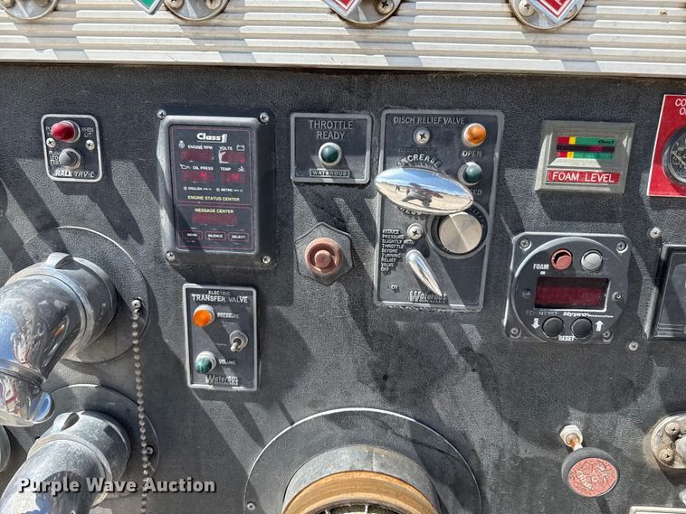 image for item DZ8922 2001 Freightliner FL80 pumper fire truck