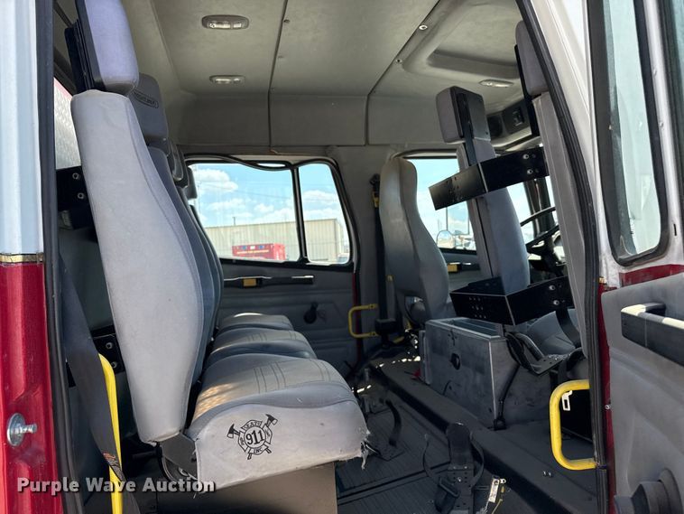 image for item DZ8922 2001 Freightliner FL80 pumper fire truck