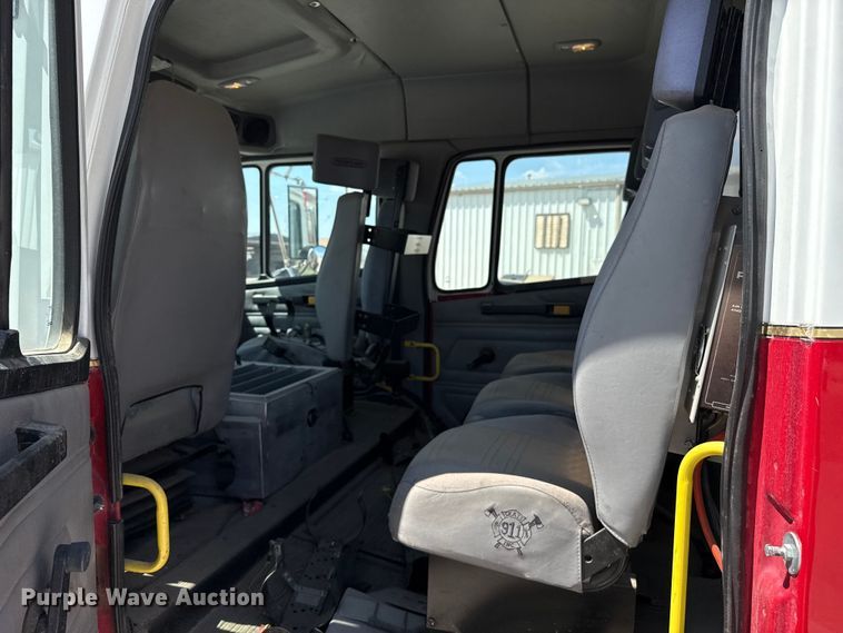 image for item DZ8922 2001 Freightliner FL80 pumper fire truck