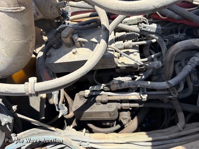 image for item DZ8922 2001 Freightliner FL80 pumper fire truck