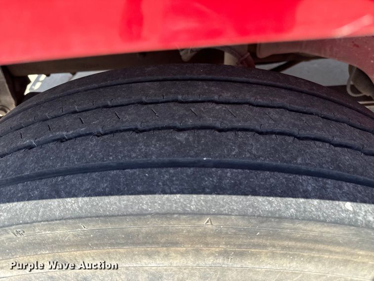 image for item DZ8922 2001 Freightliner FL80 pumper fire truck