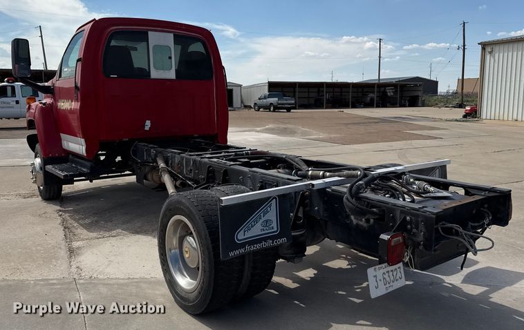 image for item DZ8923 2008 Chevrolet C4500 truck cab and chassis