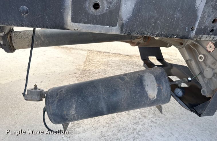 image for item DZ8923 2008 Chevrolet C4500 truck cab and chassis