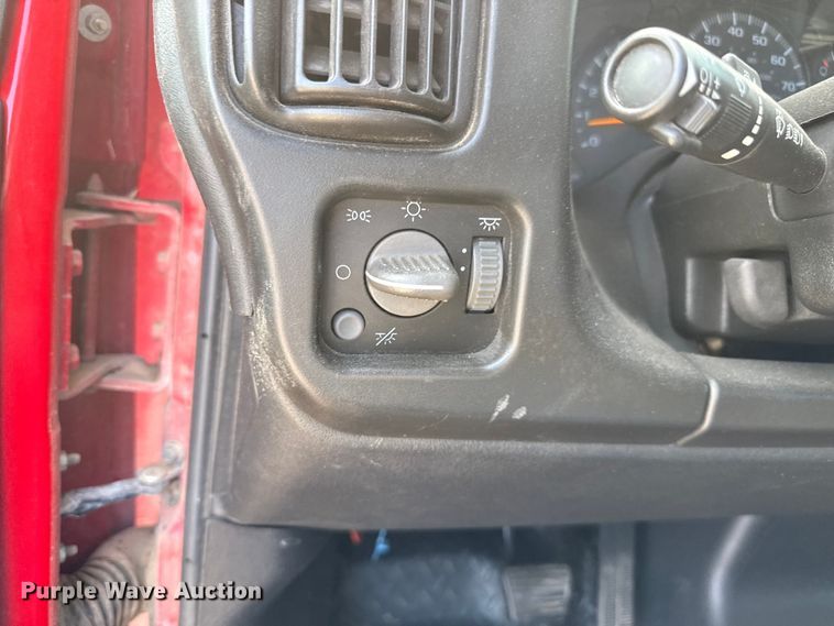 image for item DZ8923 2008 Chevrolet C4500 truck cab and chassis