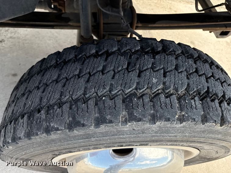 image for item DZ8923 2008 Chevrolet C4500 truck cab and chassis