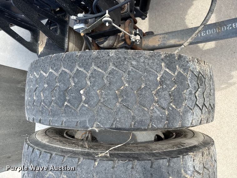 image for item DZ8923 2008 Chevrolet C4500 truck cab and chassis