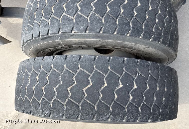 image for item DZ8923 2008 Chevrolet C4500 truck cab and chassis