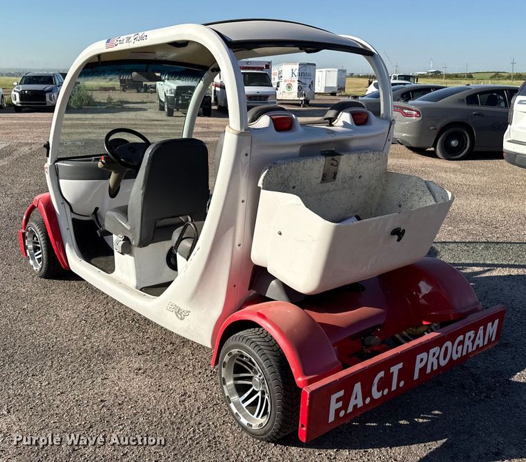 image for item DZ8925 2000 GEM utility vehicle