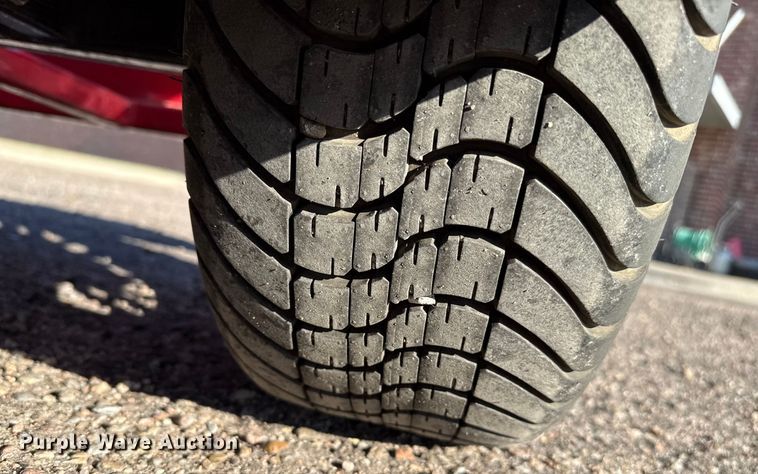 image for item DZ8925 2000 GEM utility vehicle