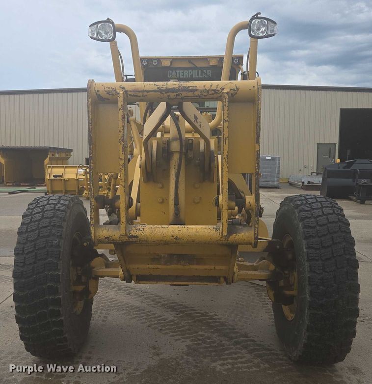 MOTOCONFORMADORA CATERPILLAR 140HVPHPLUS 2004