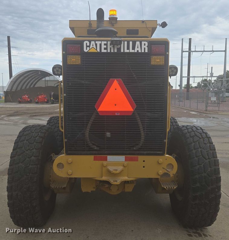 image for item EB0986 2004 Caterpillar 140H VPH Plus motor grader