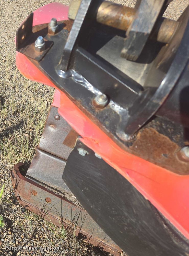 image for item EB0995 Henke 12' W snow plow