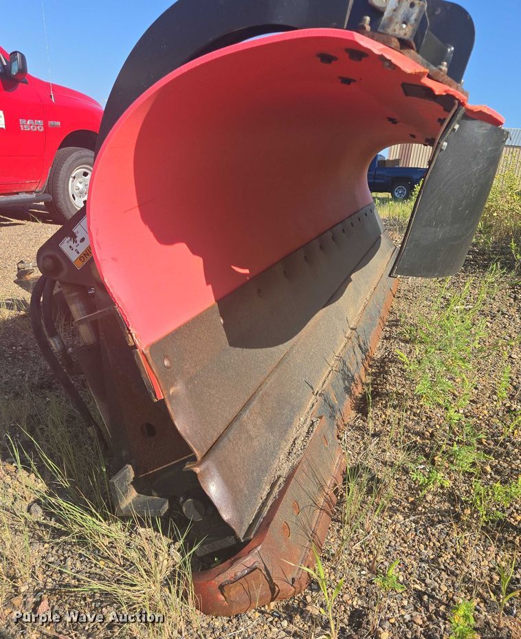 image for item EB0995 Henke 12' W snow plow