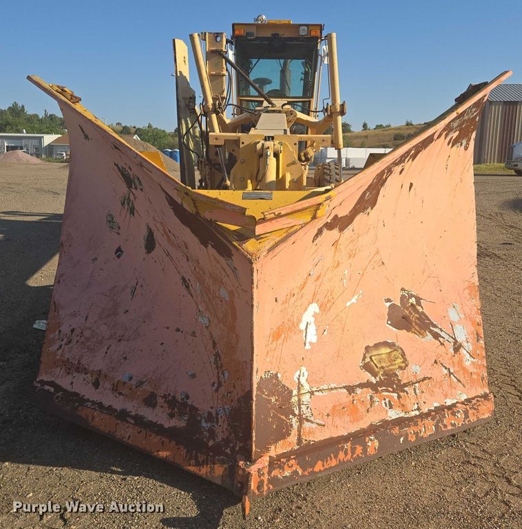 image for item EB0996 1995 John Deere 770BH motor grader