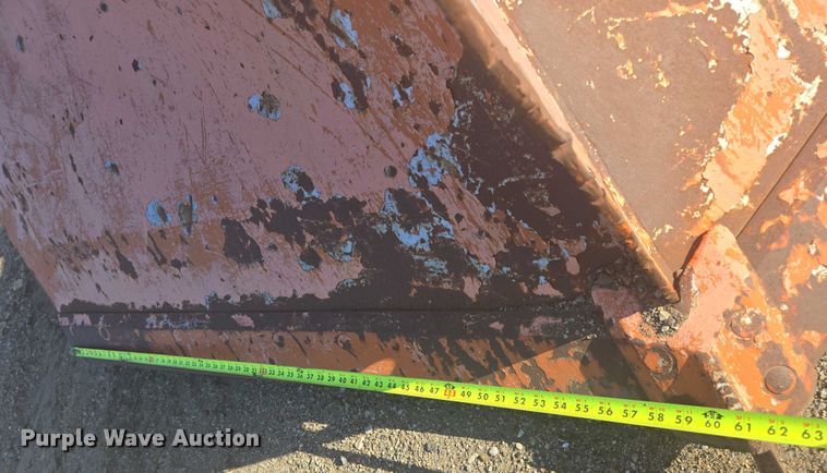 image for item EB0996 1995 John Deere 770BH motor grader