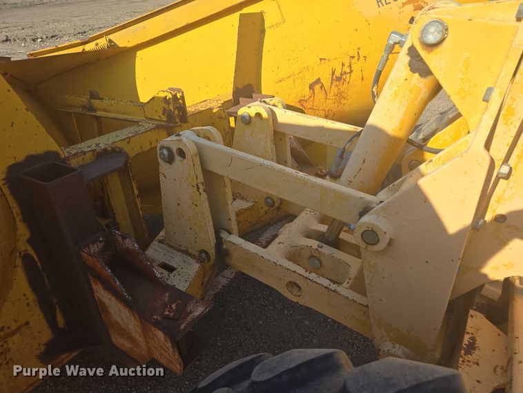 image for item EB0996 1995 John Deere 770BH motor grader