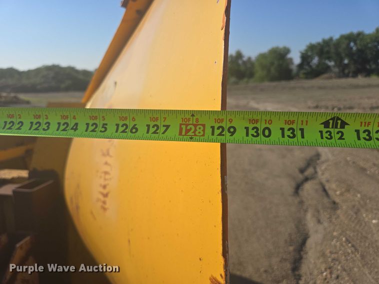 image for item EB0996 1995 John Deere 770BH motor grader