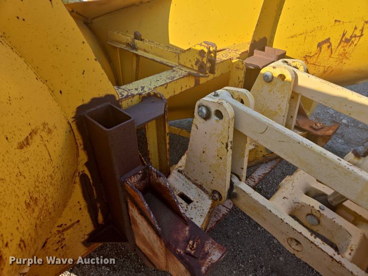 image for item EB0996 1995 John Deere 770BH motor grader