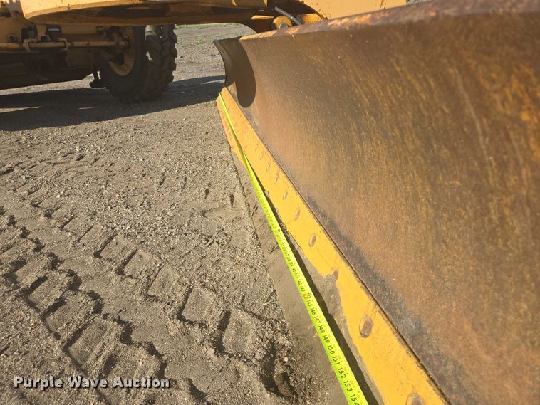 image for item EB0996 1995 John Deere 770BH motor grader