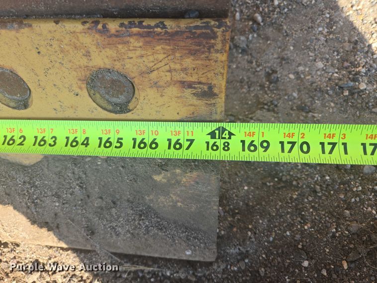 image for item EB0996 1995 John Deere 770BH motor grader