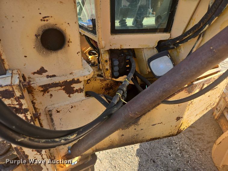 image for item EB0996 1995 John Deere 770BH motor grader