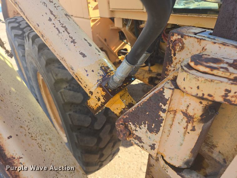 image for item EB0996 1995 John Deere 770BH motor grader