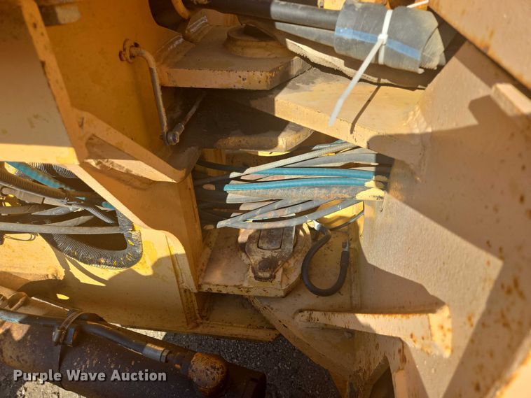 image for item EB0996 1995 John Deere 770BH motor grader