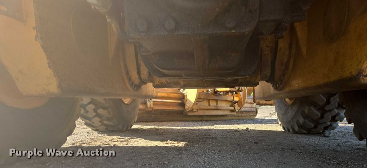 image for item EB0996 1995 John Deere 770BH motor grader