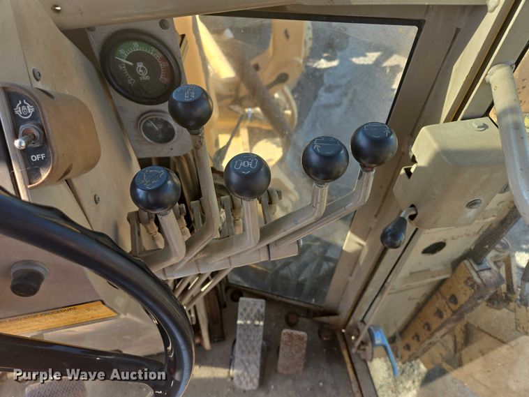 image for item EB0996 1995 John Deere 770BH motor grader