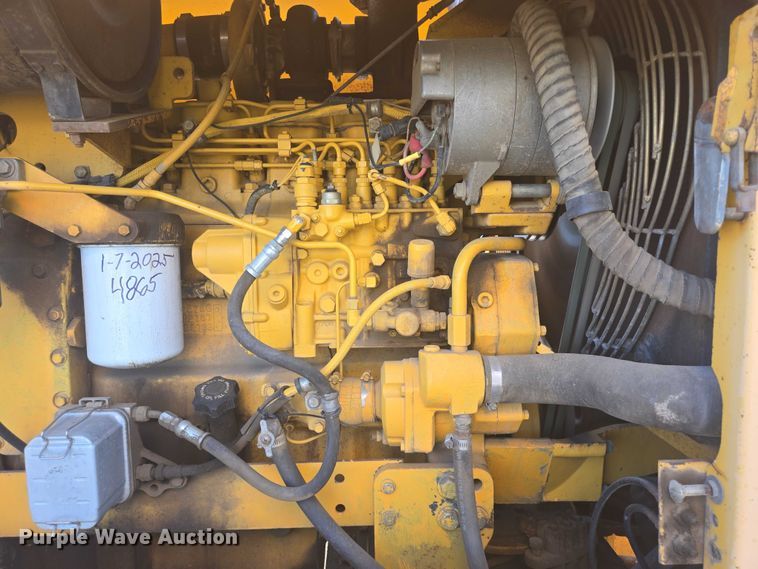 image for item EB0996 1995 John Deere 770BH motor grader